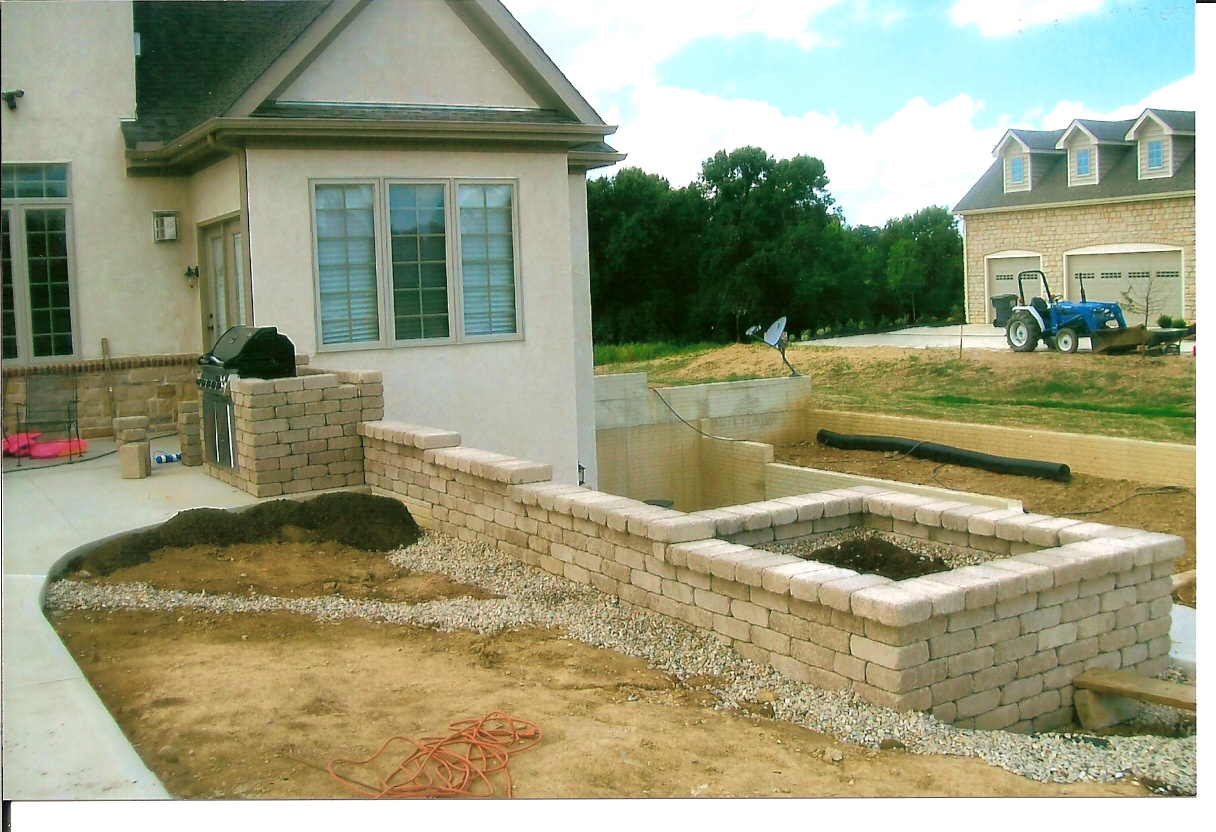 Retaining Wall with Steps Retaining Wall with Steps